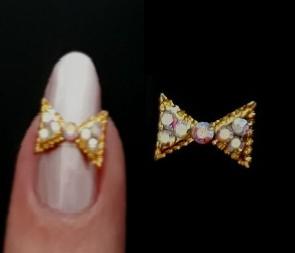 BIJOU D'ONGLE NOEUD DORE STRASS